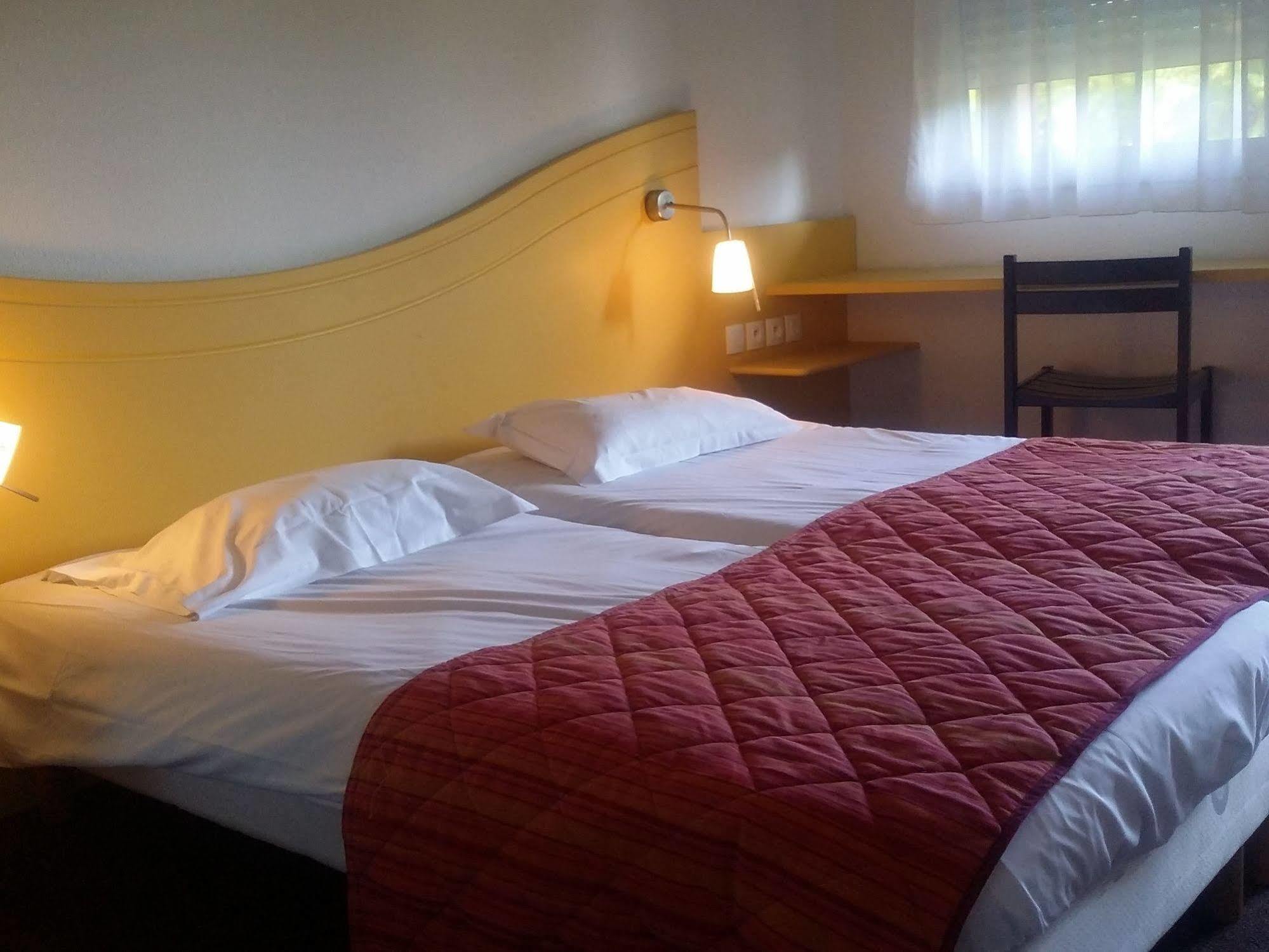 Hotel Lemand Lyon Est - Villefontaine Eksteriør bilde
